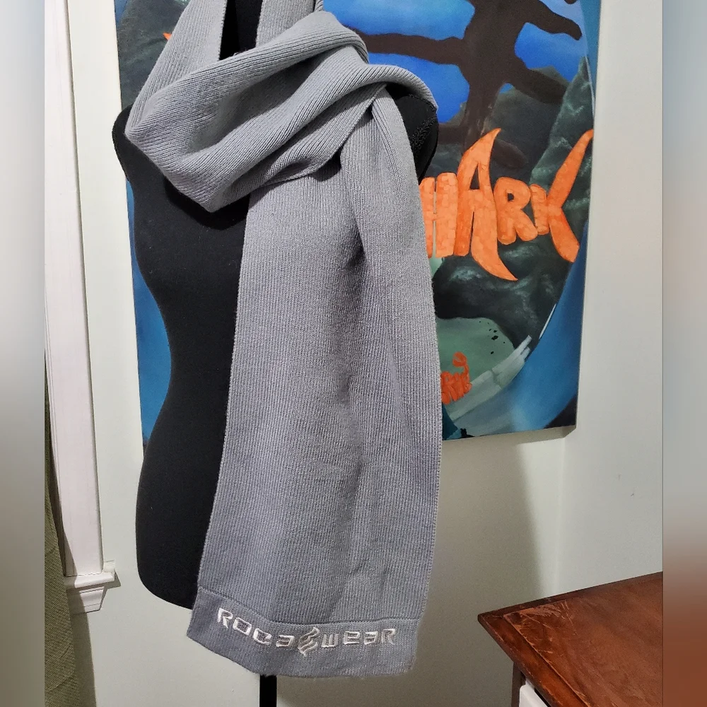 Rocawear Gray Knit Logo Scarf | Y2K Streetwear Hip Hop Winter Unisex